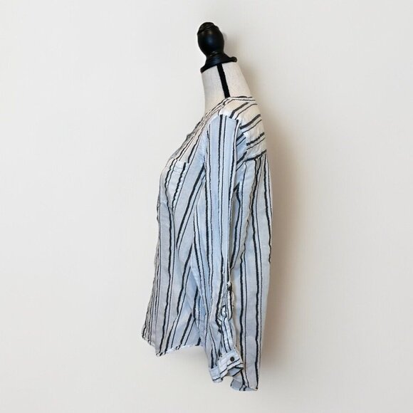 Lucky Brand Top Women’s Large White And Gray Striped Henley 1/4 Button Down - Picture 5 of 14